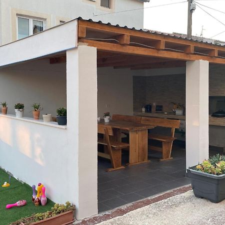 Pet Friendly Apartment In Biograd With Kitchen Biograd Na Moru Exterior foto