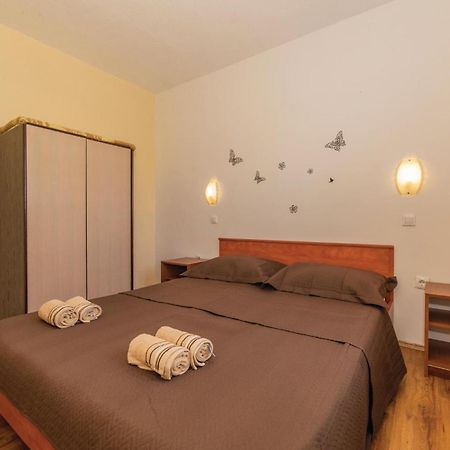 Pet Friendly Apartment In Biograd With Kitchen Biograd Na Moru Exterior foto