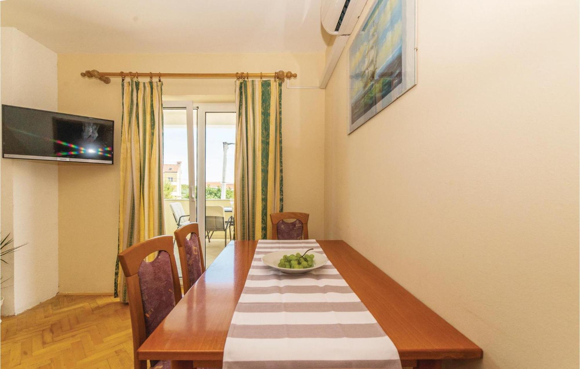 Pet Friendly Apartment In Biograd With Kitchen Biograd Na Moru Exterior foto